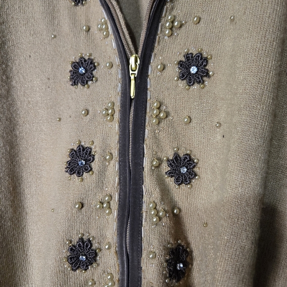 vintage beaded zip up cardigan - Picture 2 of 7